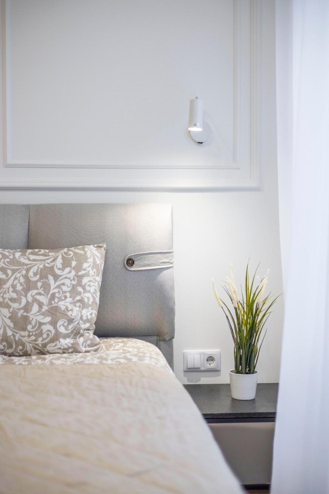 Luxurious Central 4Bedrm 3Bathrm Residence W/ Balcony Boedapest Buitenkant foto