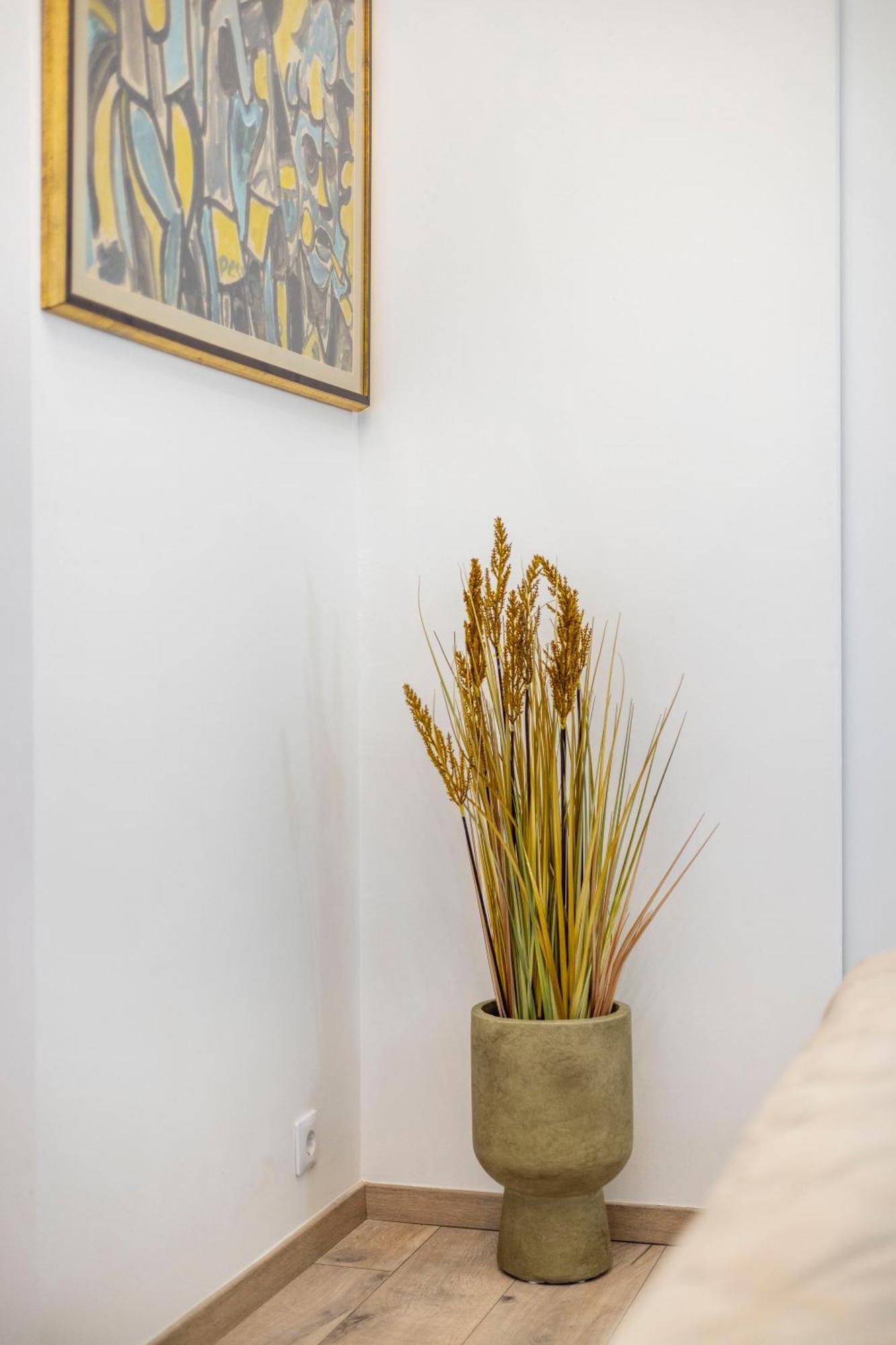 Luxurious Central 4Bedrm 3Bathrm Residence W/ Balcony Boedapest Buitenkant foto