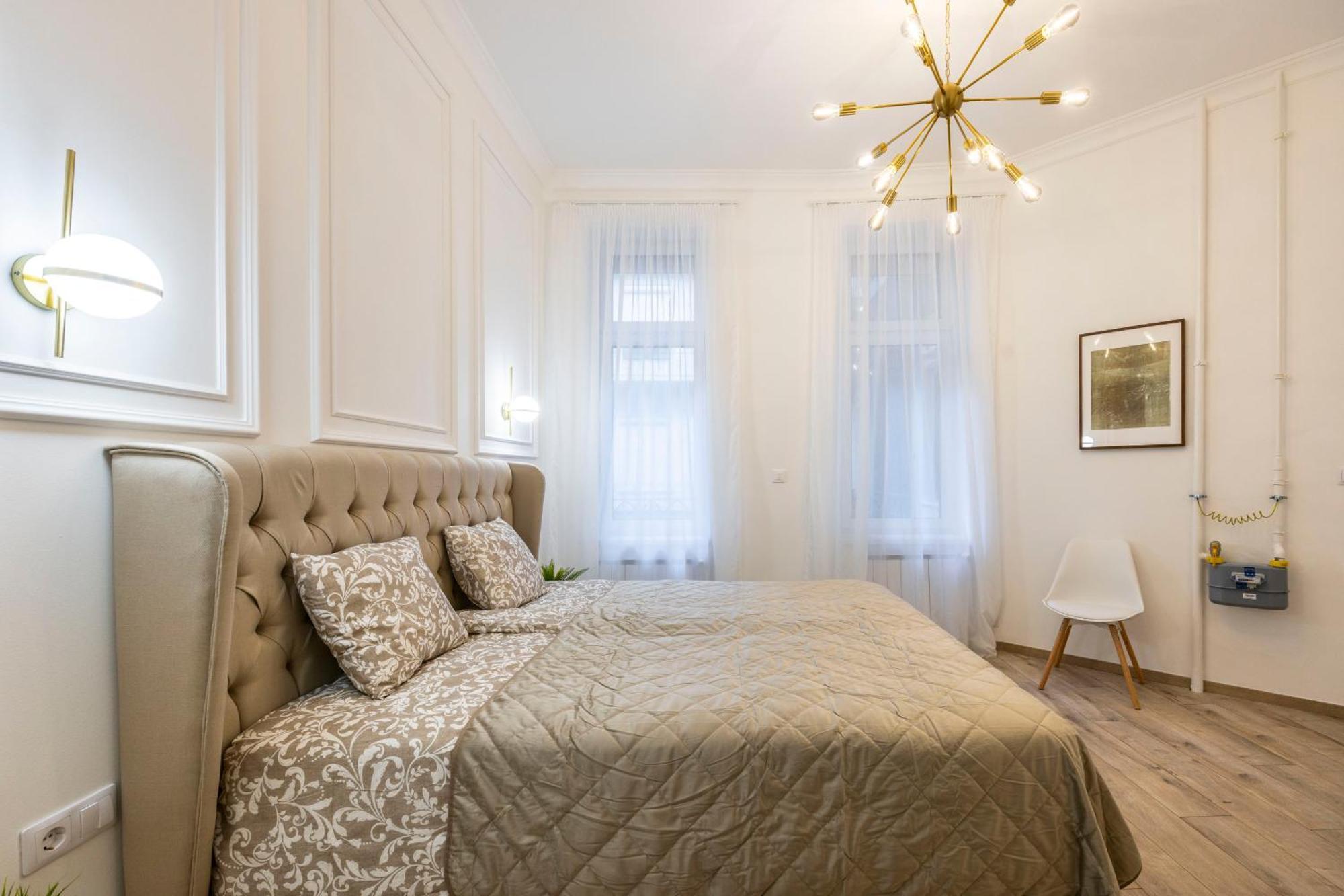 Luxurious Central 4Bedrm 3Bathrm Residence W/ Balcony Boedapest Buitenkant foto