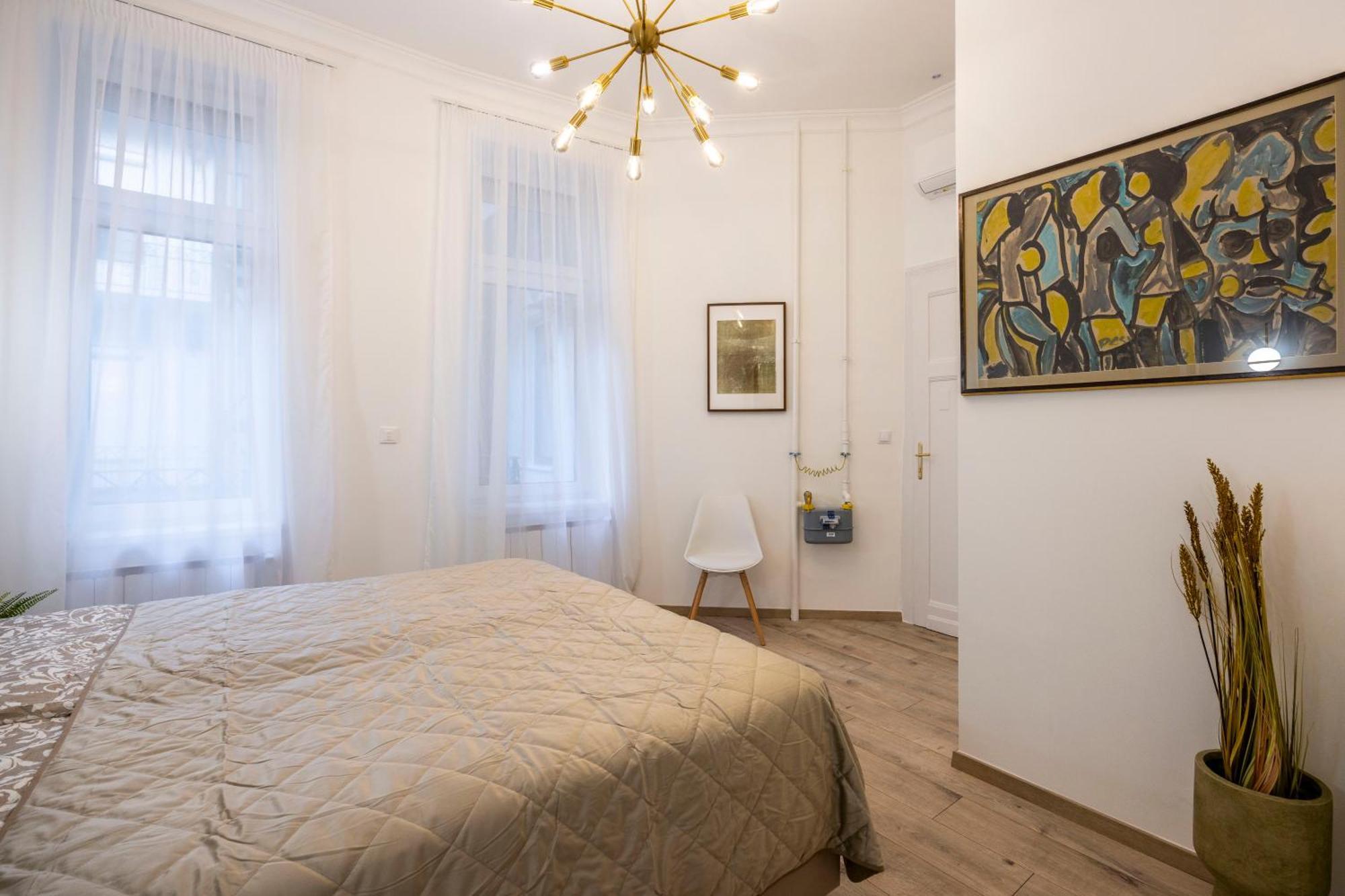 Luxurious Central 4Bedrm 3Bathrm Residence W/ Balcony Boedapest Buitenkant foto